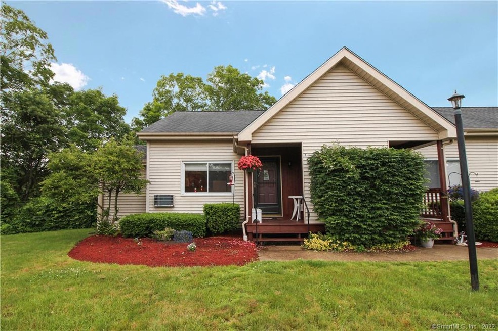 7 Horse Hill Rd unit E, Danielson, CT 06239 - photo 1