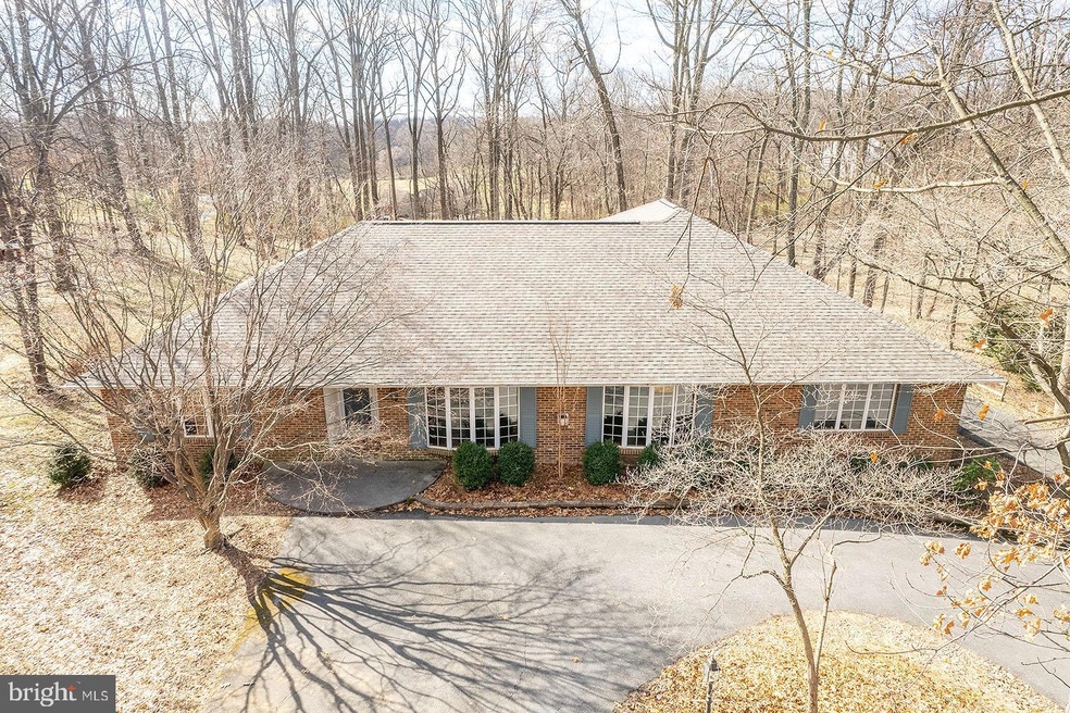 208 Mcguire Rd, Winchester, VA 22603 - photo 1