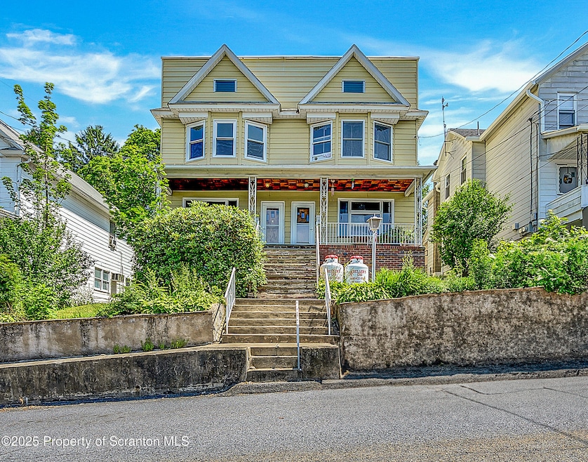 176 Johnson St, Pittston, PA 18640 - photo 1