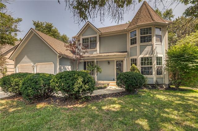 8005 Lichtenauer Dr, Lenexa, KS 66219 - photo 1