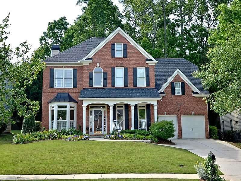 Exterior Front. Click the 