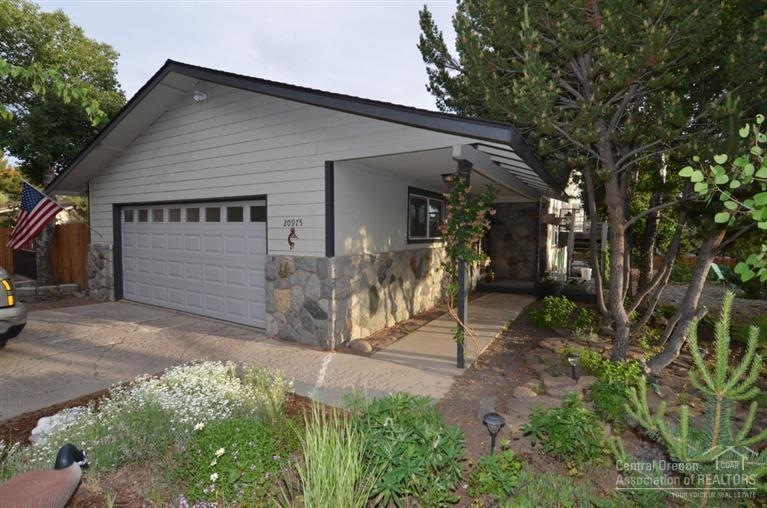 20975 Via Bonita, Bend, OR 97702 - photo 1