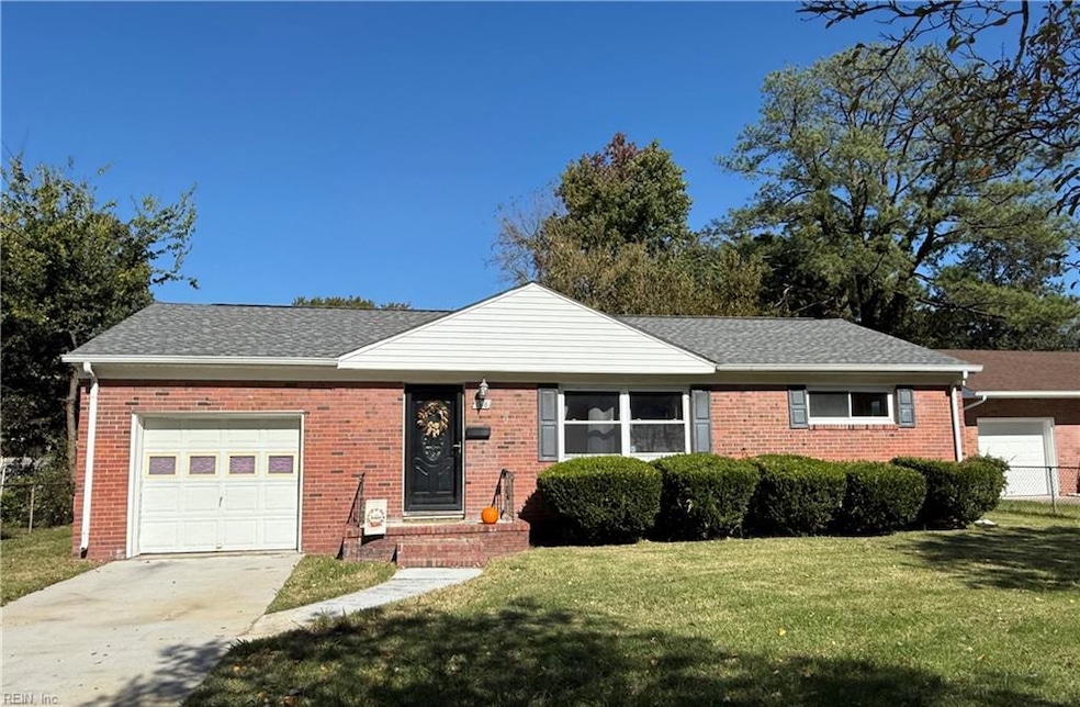 618 Beach View St, Norfolk, VA 23503 - photo 1