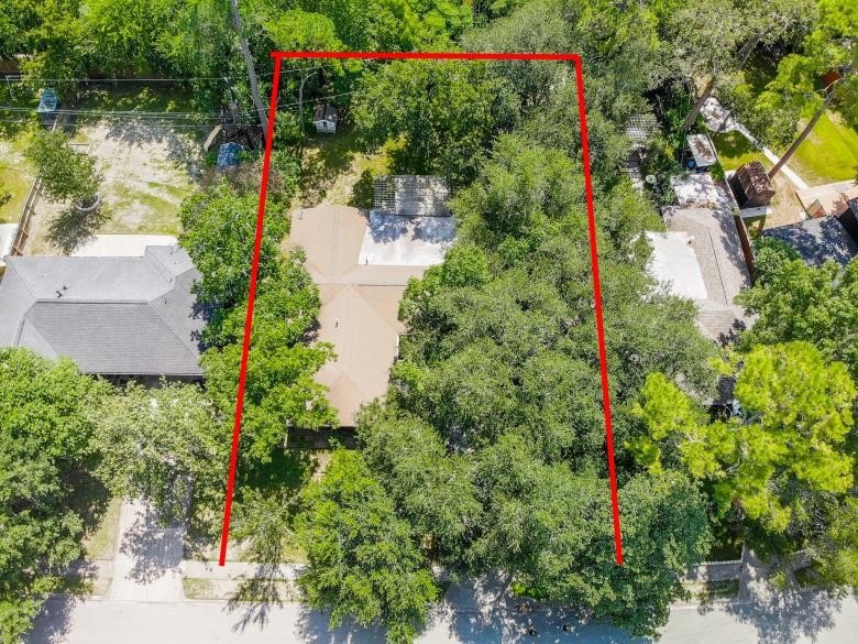 8529 Panatella Dr, Houston, TX 77055 - photo 1