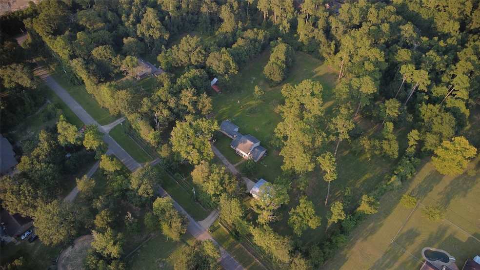 27110 Cherokee Ln, Magnolia, TX 77354 - photo 1