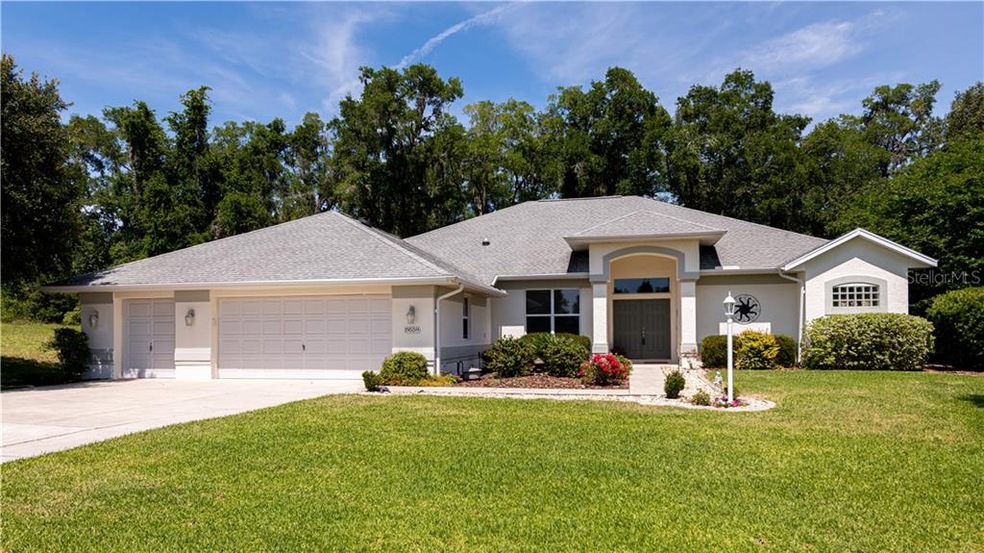 19559 SW 77th Loop, Dunnellon, FL 34432 - photo 1