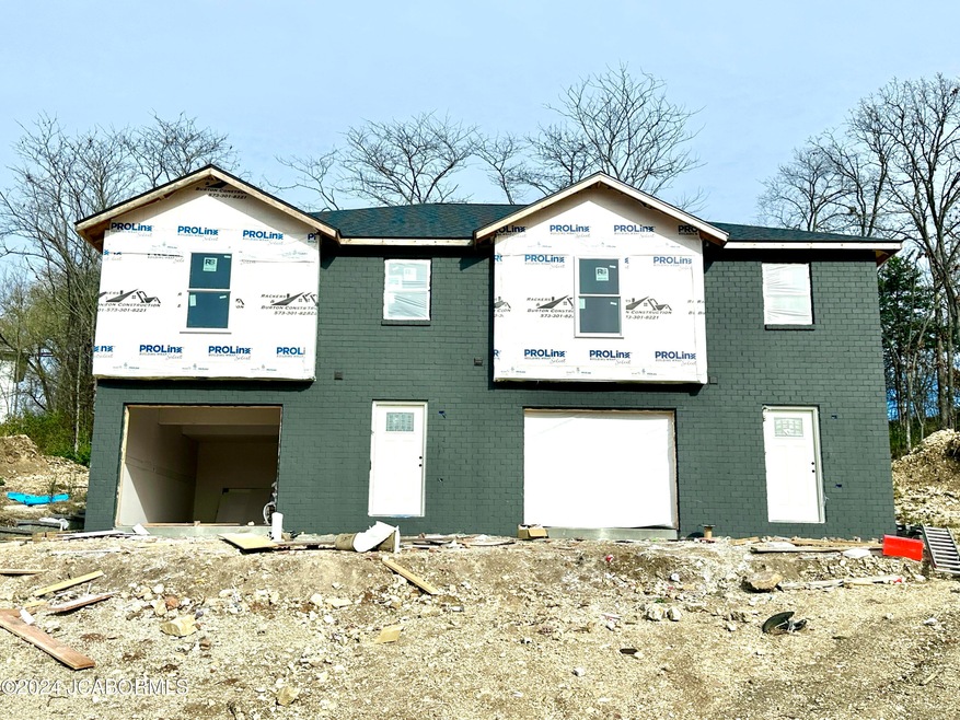 504 Doe Run unit A & B, Jefferson City, MO 65109 - photo 1