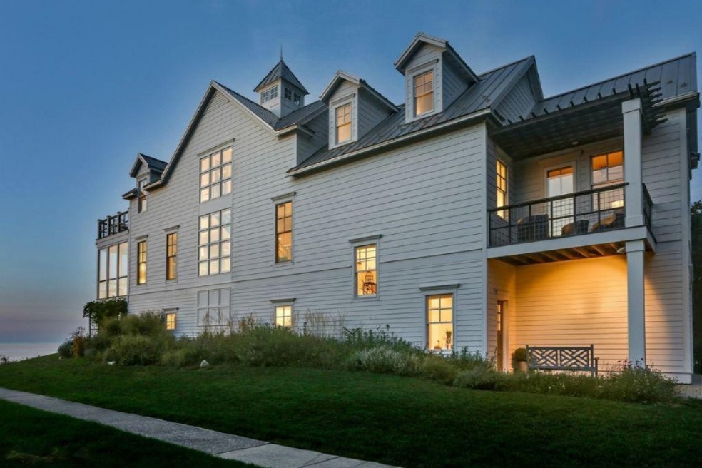 47001 Lake View
