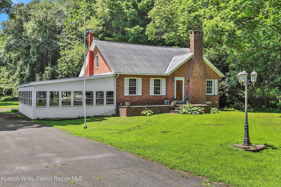 15 Spaulding Ln, Saugerties, NY 12477 - photo 1