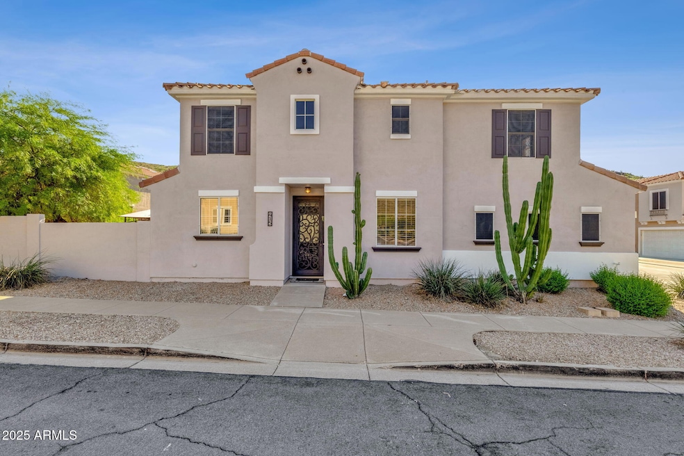 Under Contract $489,000