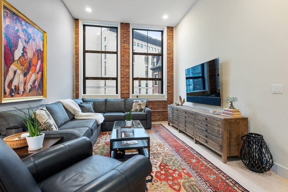 Forecaster 121 unit 206, Boston, MA 02114 - photo 1