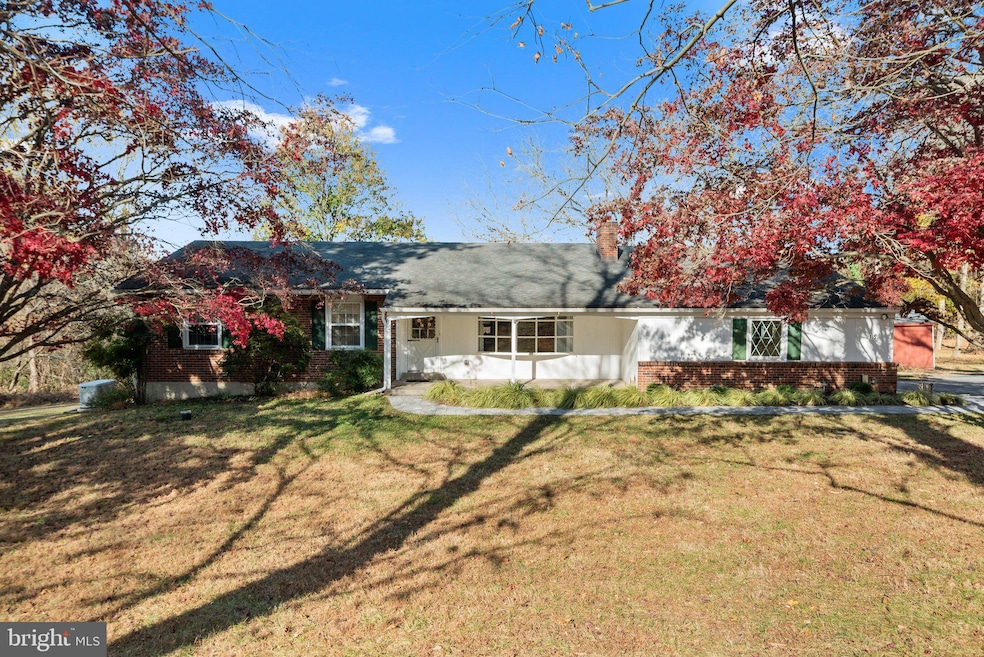 15 Ivy Mills Rd, Glen Mills, PA 19342 - photo 1