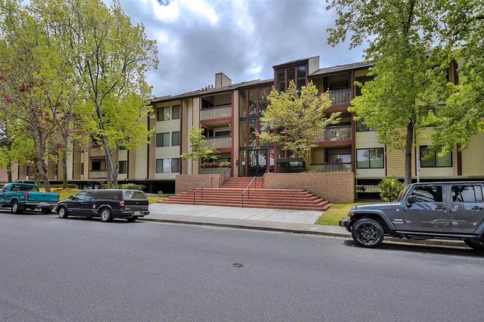 2111 Latham St unit 309, Mountain View, CA 94040 - photo 1