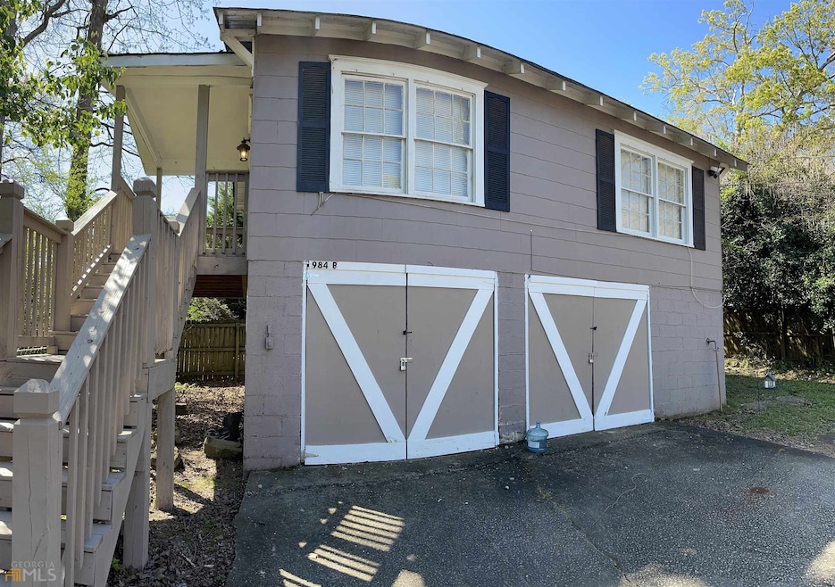 For Rent $1,100/month