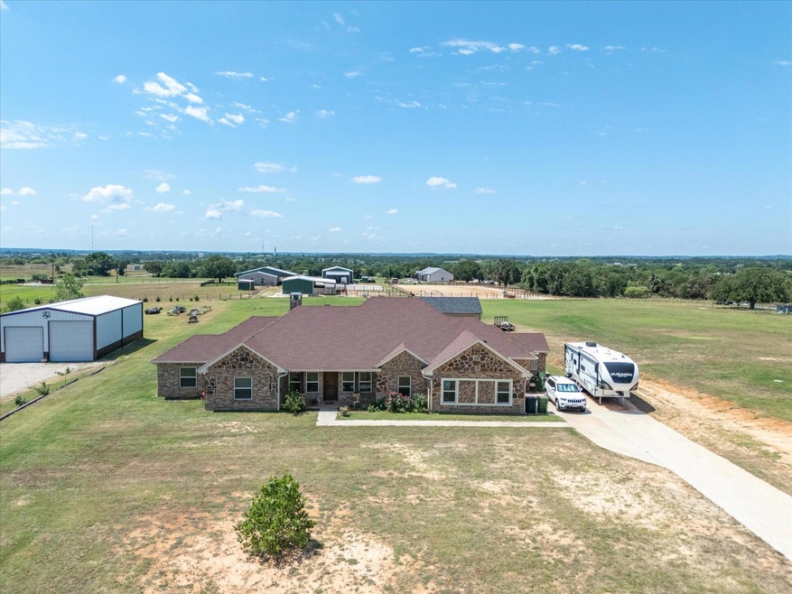 637 County Road 3696, Springtown, TX 76082 - photo 1