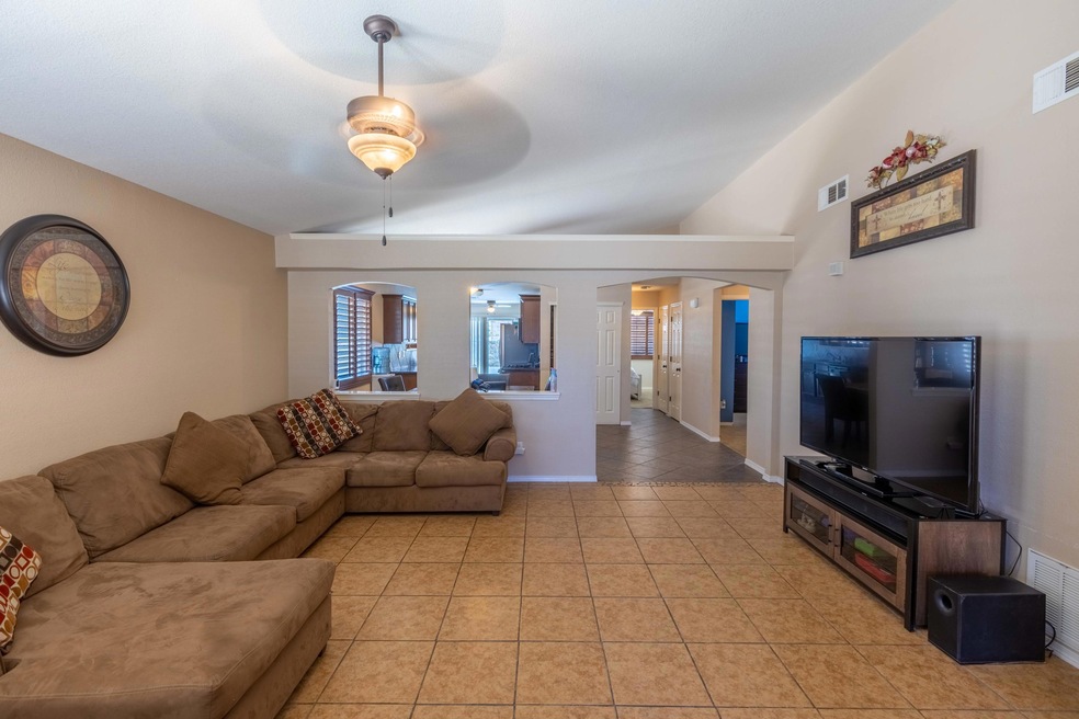 14469 Desert Sage Dr, Horizon City, TX 79928 - photo 1