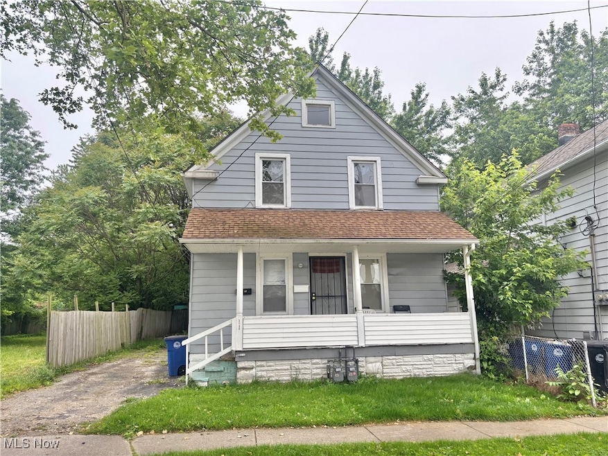 For Rent $975/month