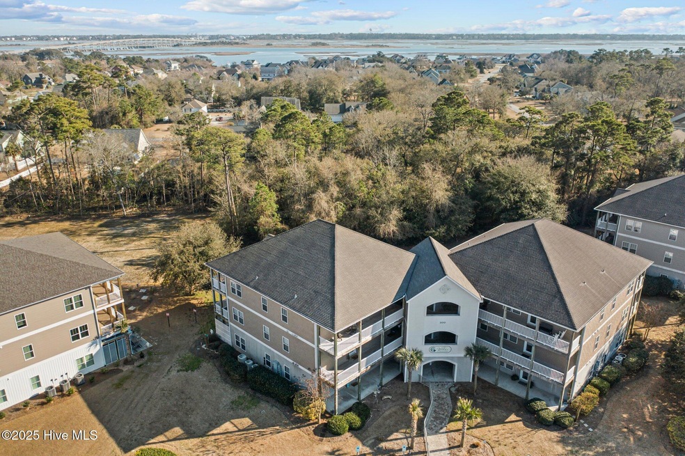 Ground Floor, End Unit