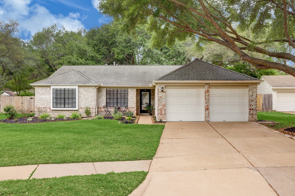 15914 Ferncliff Ln, Houston, TX 77095 - photo 1