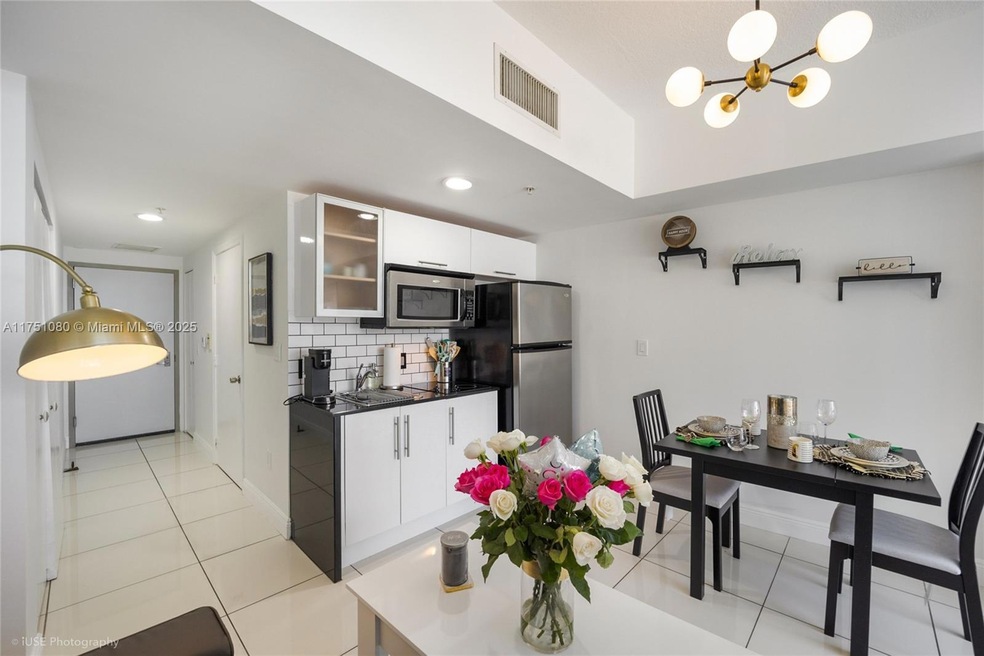 1750 N Bayshore Dr unit 1214, Miami, FL 33132 - photo 1