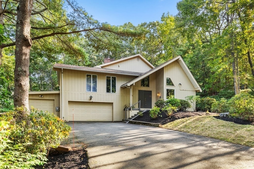 Sold $1,215,000 • Co-Listing Agent