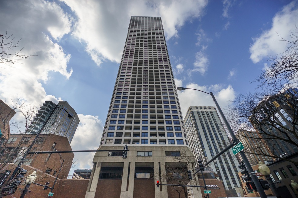 Anastasia Poulopoulos Real Estate Agent in Chicago, IL