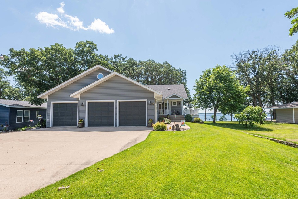 Sold $969,000 • Co-Listing Agent