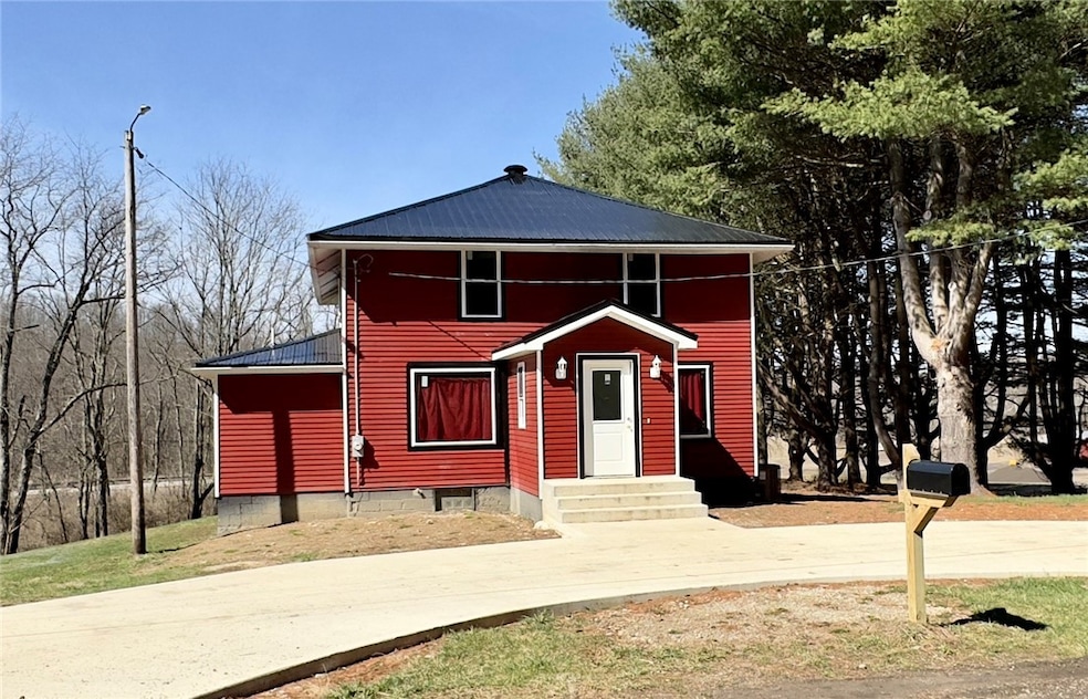 19757 Smith Rd, Conneautville, PA 16406 - photo 1