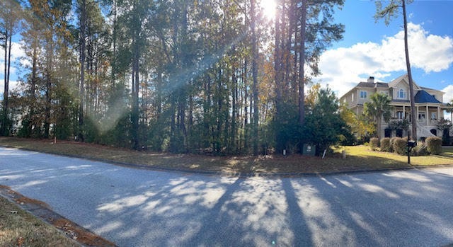 River Vista front pano