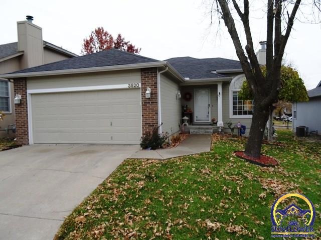 3520 SW Willow Brook Ln, Topeka, KS 66614 - photo 1