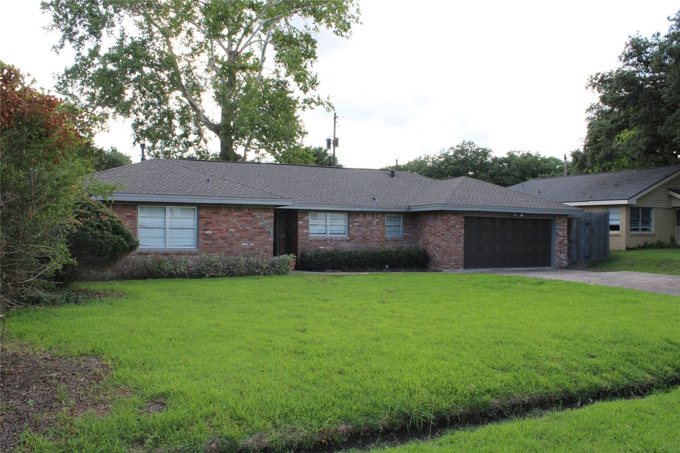 1621 Hollister St, Houston, TX 77055 - photo 1