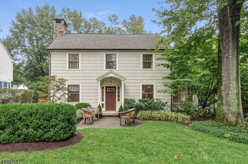 20 Edgewood Rd, Chatham, NJ 07928 - photo 1