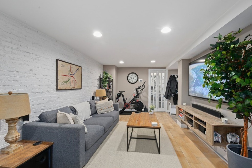 245 W 5th St unit 1, Boston, MA 02127 - photo 1