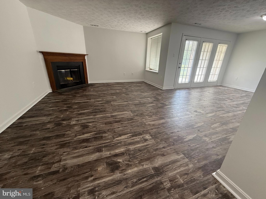 For Rent $1,975/month