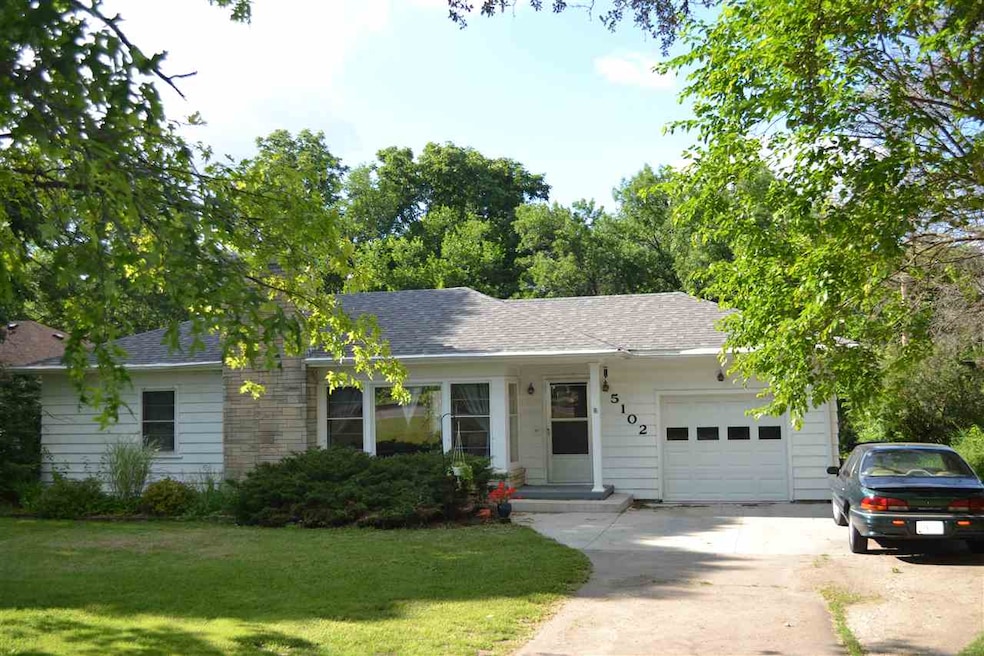 5102 University Ave, Cedar Falls, IA 50613 - photo 1