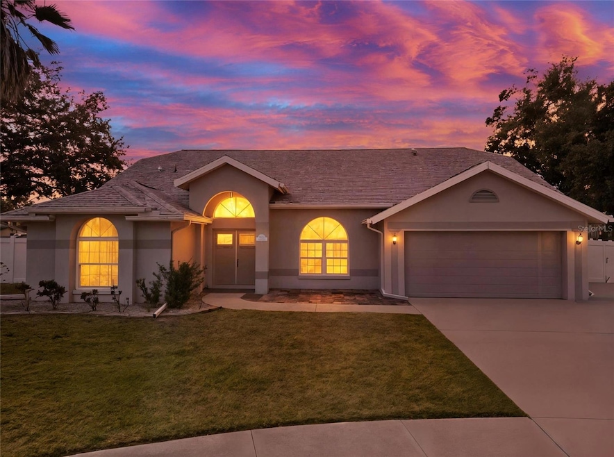 9823 Sunnyoak Dr, Riverview, FL 33569 - photo 1