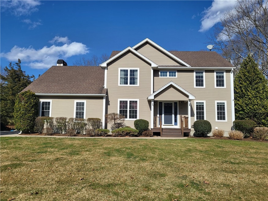 289 Mulberry Dr, Wakefield, RI 02879 - photo 1