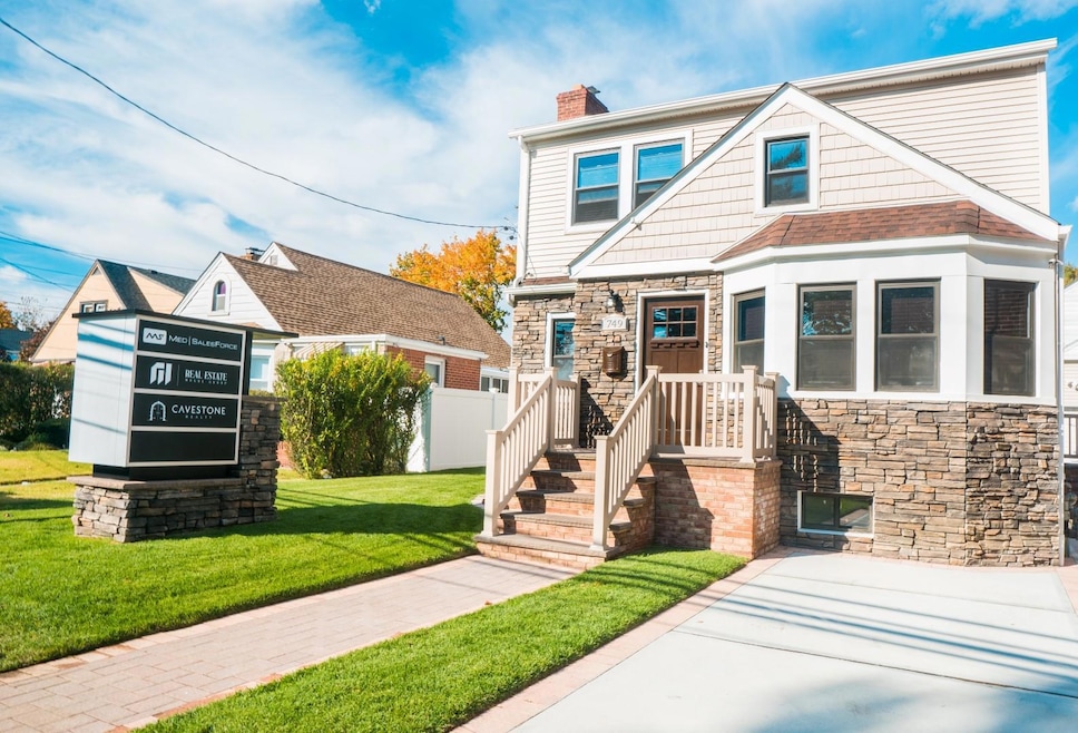 749 Front St, Hempstead, NY 11550 - photo 1