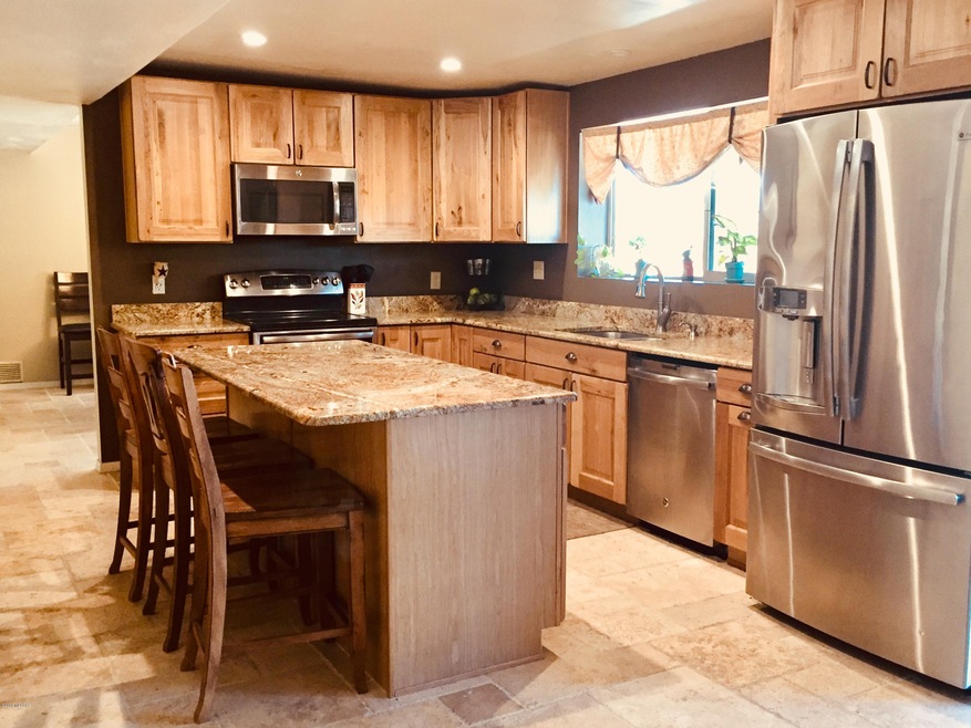 Kitchen w/Stainless Steel Appliances