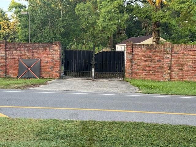 Under Contract $190,000