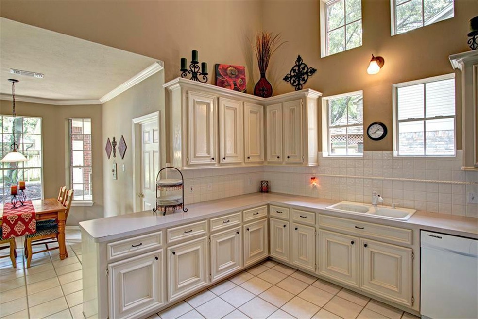 15714 Hermitage Oaks Dr, Tomball, TX 77377 - photo 1