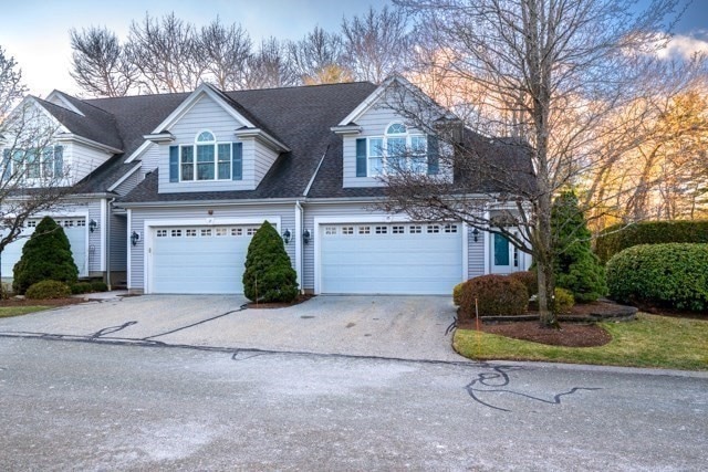 15 Peachey Cir unit 204, Middleton, MA 01949 - photo 1