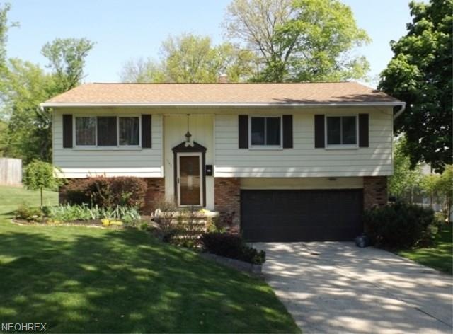 Front view of 1745 Laurel Drive