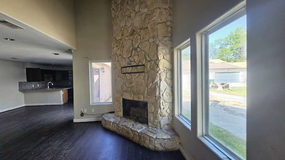 5755 Easthampton Dr unit C, Houston, TX 77039 - photo 1