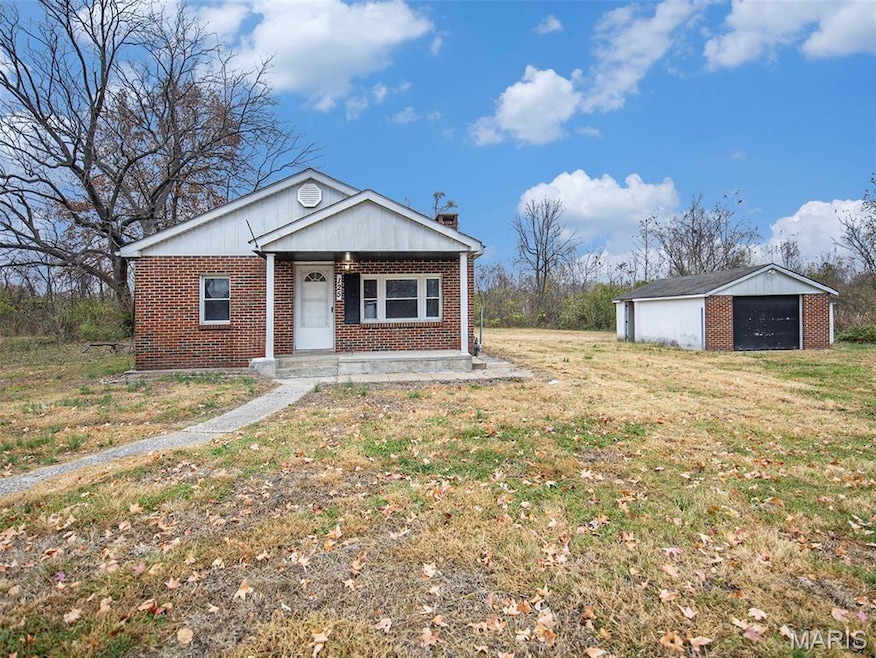 125 Edwards St, East Saint Louis, IL 62206 - photo 1