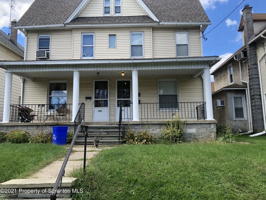 723 N Sumner Ave, Scranton, PA 18504 - photo 1