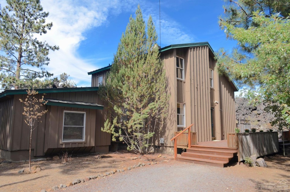 60197 Turquoise Rd, Bend, OR 97702 - photo 1