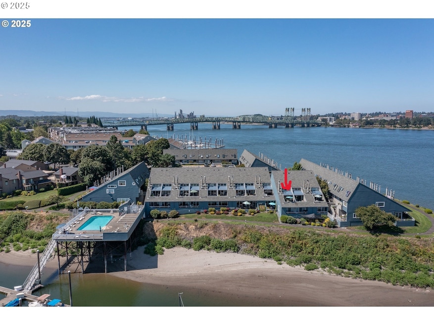148 N Hayden Bay Dr unit 148, Portland, OR 97217 - photo 1
