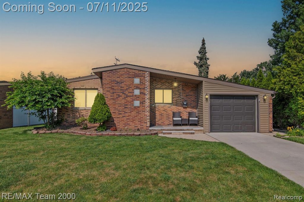 9756 Buckingham Ave, Allen Park, MI 48101 - photo 1