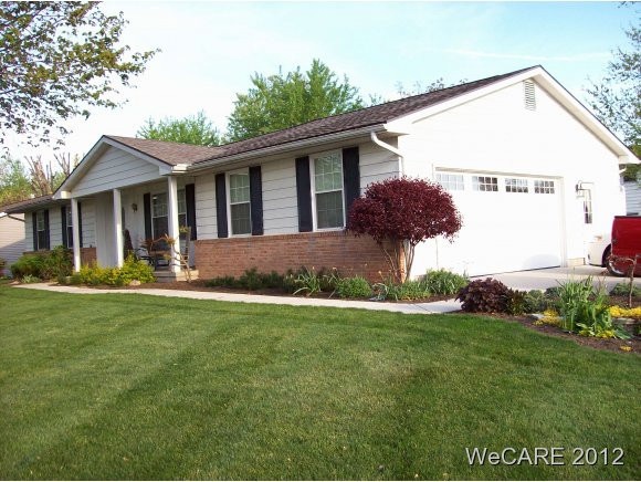 3449 Danny Dr, Lima, OH 45801 - photo 1